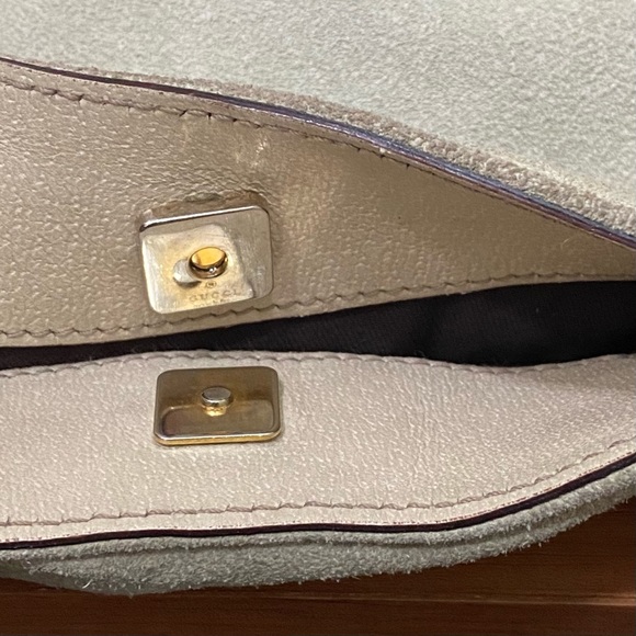 Vintage Authentic GUCCI Hasler Horsebit Suede Pale Green/Beige Large Hobo Bag - Picture 4 of 16